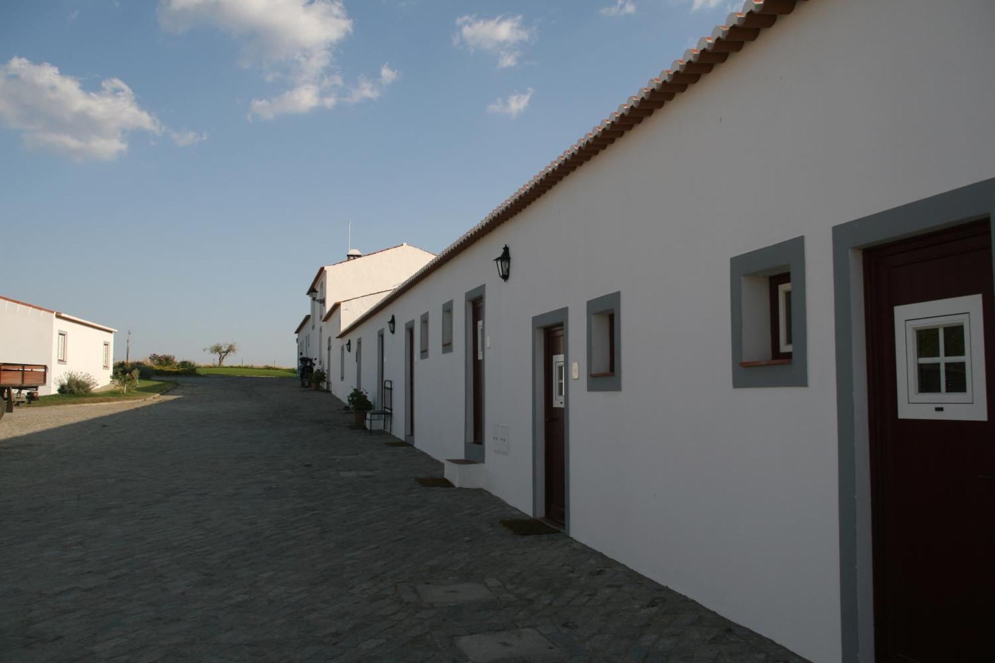 Monte Da Morena Agro-Turismo Serpa Exterior photo